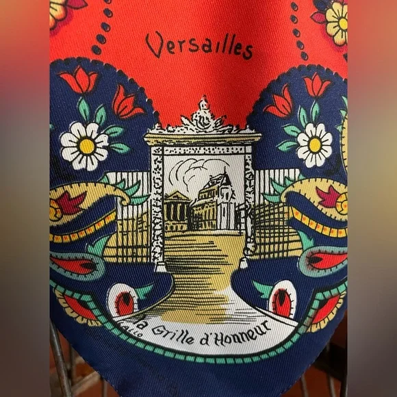 Italian Made French Monument Scarf - Picture 2 of 7